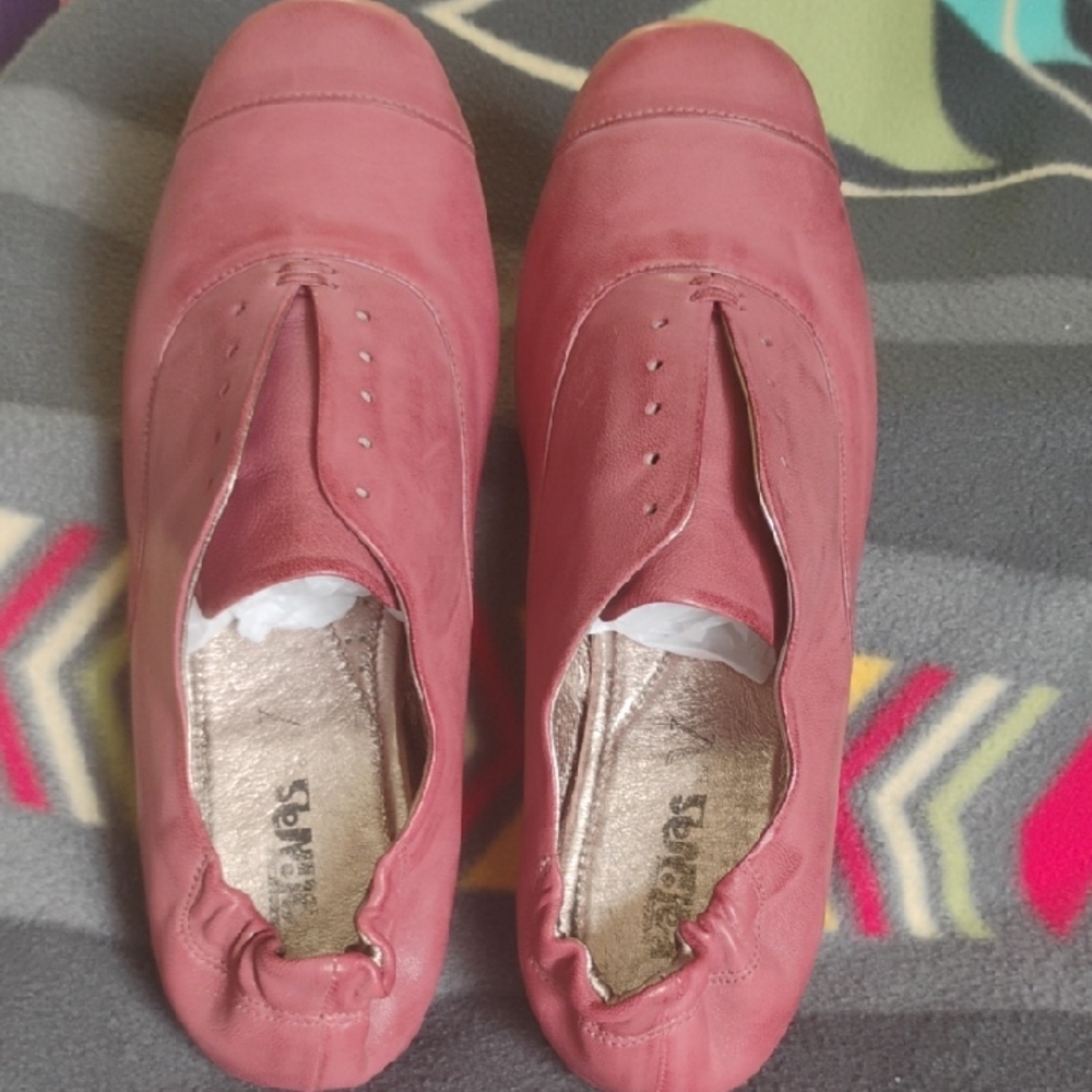 Latinas V Stylish Mauvish Rose Leather Pull On Flats 8.5